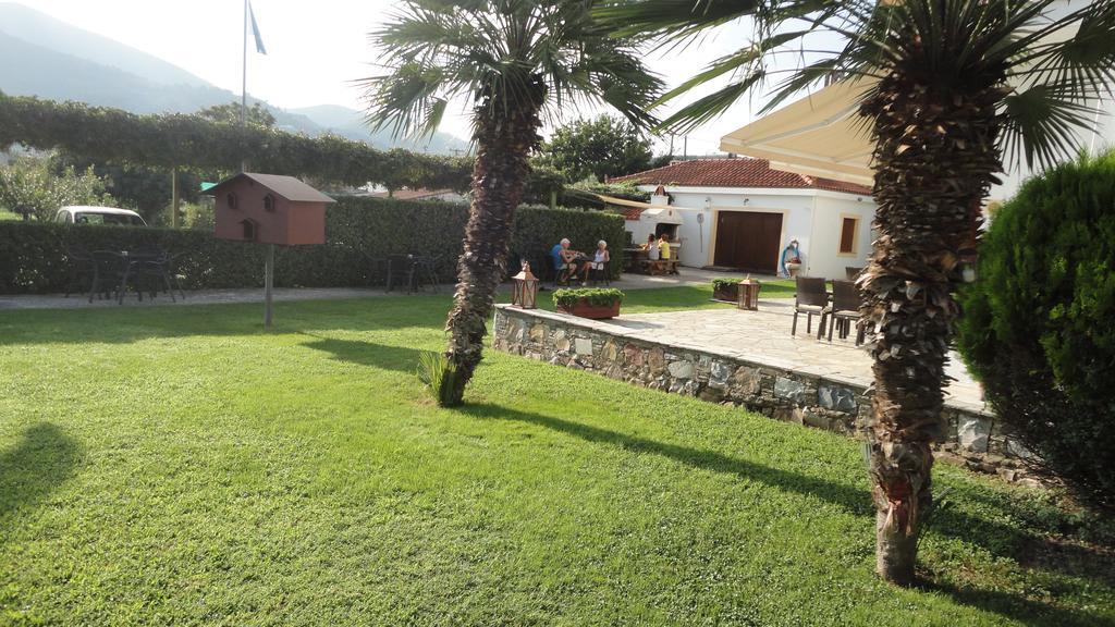 Melrose Aparthotel Skopelos Town Exterior photo