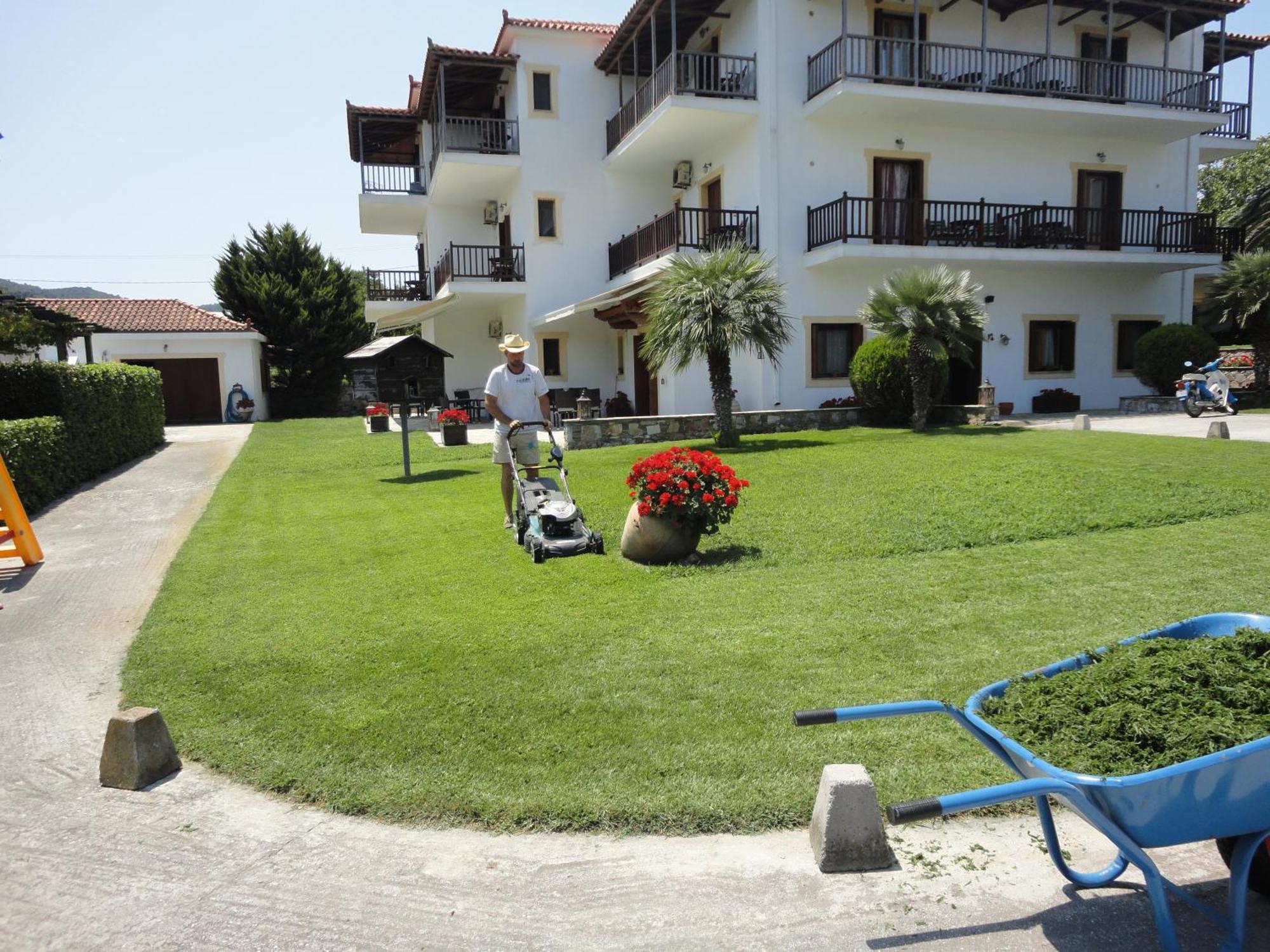 Melrose Aparthotel Skopelos Town Exterior photo
