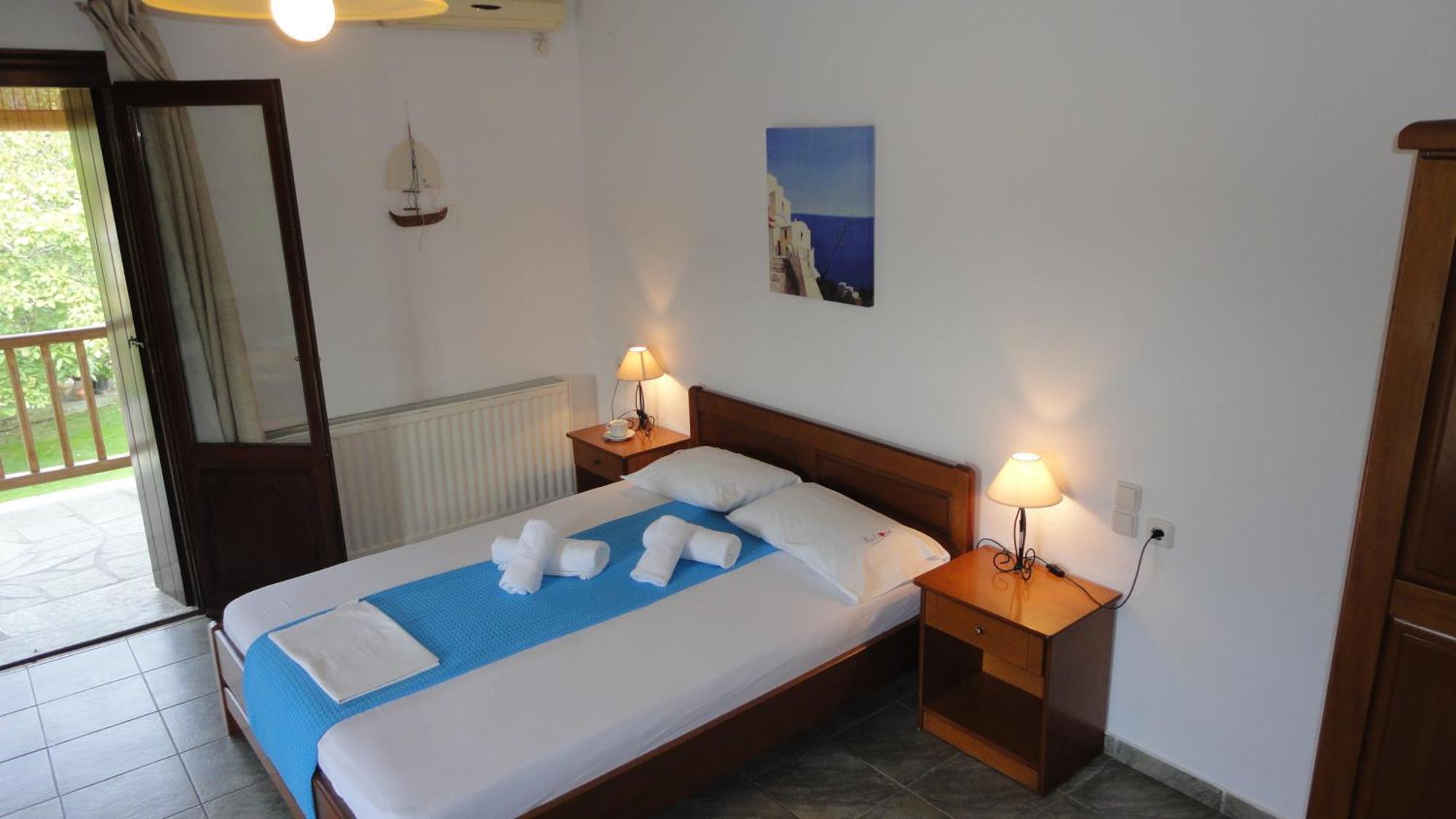 Melrose Aparthotel Skopelos Town Room photo