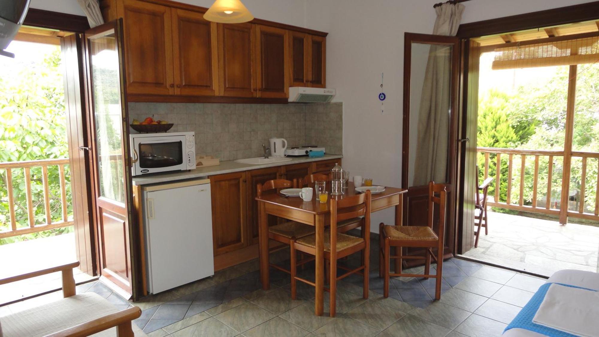 Melrose Aparthotel Skopelos Town Room photo