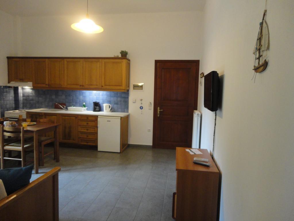 Melrose Aparthotel Skopelos Town Exterior photo